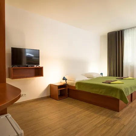 Park 3* Pleśna