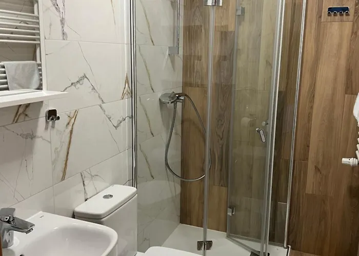 Alojamento de Acomodação e Pequeno-almoço Park 4*